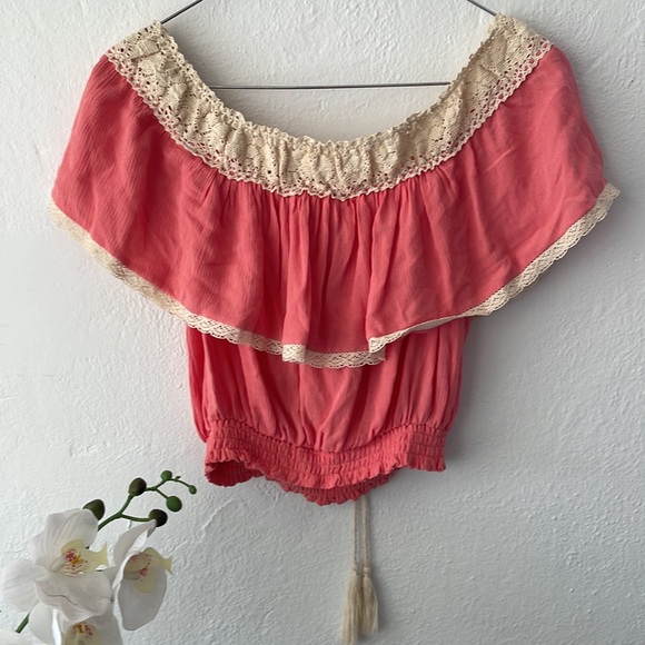 Flying Tomato Anthropologie Off the Shoulder Crop Top Size Large (fits as small) - Picture 3 of 3